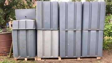 Grote drijvers te koop beschikbaar voor biedingen