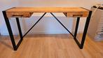Houten bureau, Ophalen