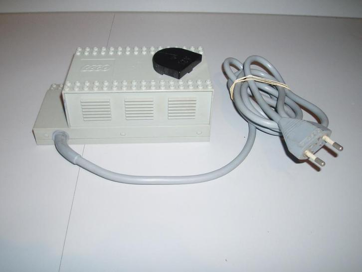 Lego Trafo 12 volt Grijs 7864 in perfecte staat!!, Kinderen en Baby's, Speelgoed | Duplo en Lego, Gebruikt, Lego, Complete set