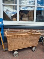 Brocante franse wasmand op wielen, Antiek en Kunst, Curiosa en Brocante, Ophalen of Verzenden