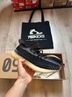 Yeezy Boost 350 V2 Carbon Maat EU43 1/3 1.3 FZ5000, Kleding | Heren, Schoenen, Yeezy, Nieuw, Sneakers of Gympen, Adidas Yeezy