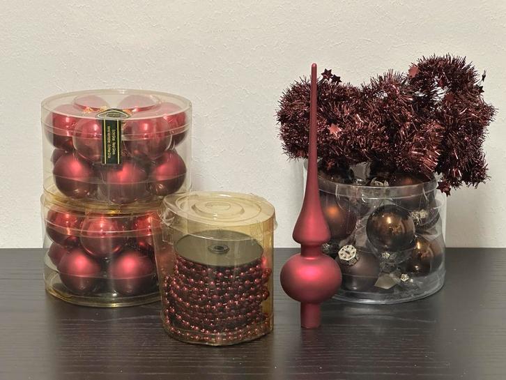 Kerstversiering / kerstballen bordeaux rood, Diversen, Kerst, Zo goed als nieuw, Ophalen of Verzenden