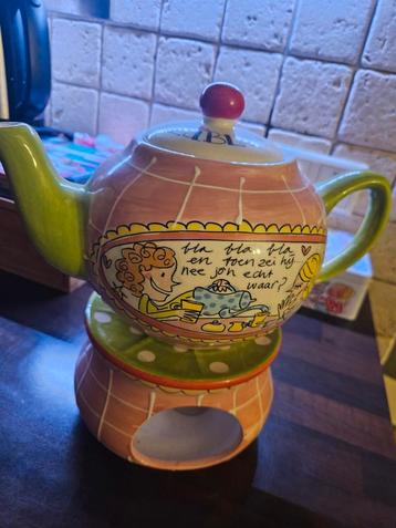 Blond Amsterdam Theepot Even Bijkletsen + Warmhouder beschikbaar voor biedingen