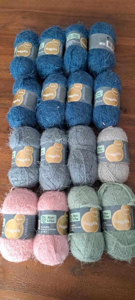 Alison & Mae Huggable Garen - 16 Bollen, Hobby en Vrije tijd, Breien en Haken, Nieuw, Breien of Haken, Wol of Garen, Ophalen of Verzenden