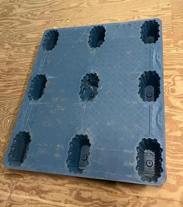 Plastic pallet van kunststof kunstof wasmachine podium voet beschikbaar voor biedingen