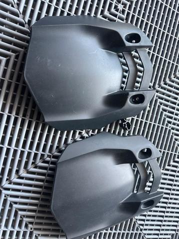 Yamaha mt 10 hugger / achterspatbord beschikbaar voor biedingen