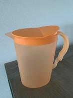 Tupperware waterkan 2,1 liter oranje Schenkkan, Huis en Inrichting, Keuken | Tupperware, Ophalen of Verzenden, Zo goed als nieuw