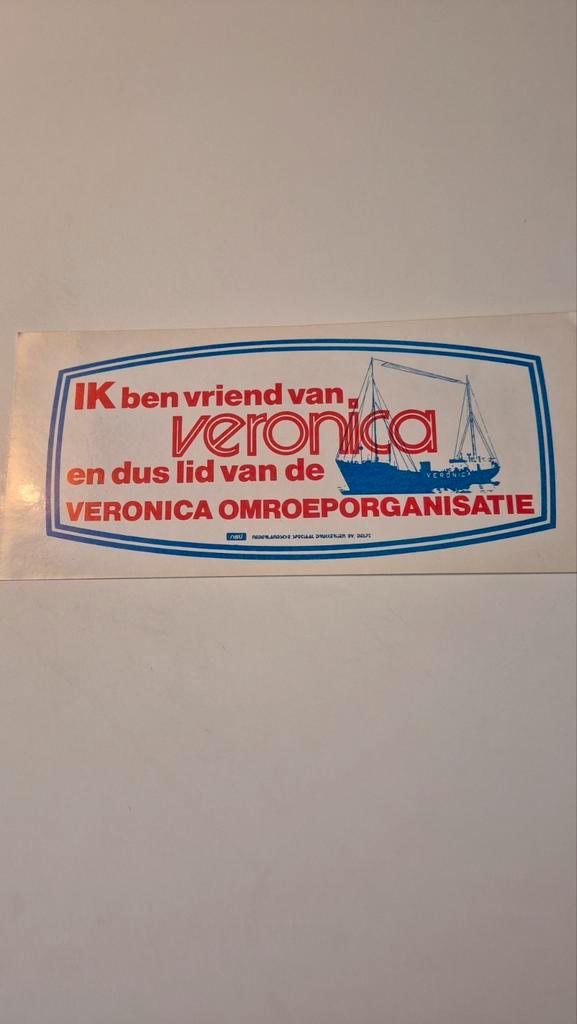 Radio Veronica Sticker - 'Ik ben vriend van', Verzamelen, Stickers, Nieuw, Film, Tv of Omroep, Verzenden