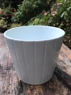 Witte retro bloempot, Tuin en Terras, Bloempotten, Rond, Binnen, Ophalen of Verzenden, Zo goed als nieuw