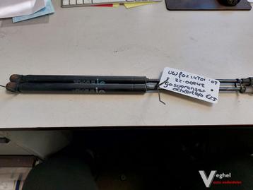 VW Fox 1.4TDI gasveren set achterklep '07 beschikbaar voor biedingen