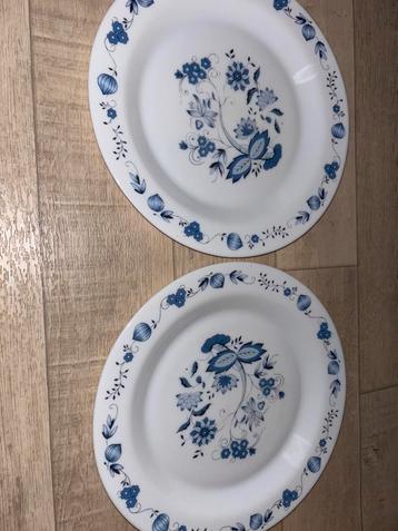 Arcopal Borden Set - Vintage Bloemen Design beschikbaar voor biedingen
