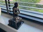 Te koop; Bronzen beeldje van een ambachtsman, Ophalen