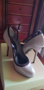 Sergio Rossi hoge hakken parelgrijs ww 1099,-, Kleding | Dames, Schoenen, Sergio Rossi, Verzenden, Nieuw, Schoenen met hoge hakken