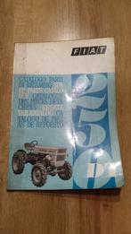 Fiat 250 DT Onderdelen Catalogus 1e editie, Ophalen of Verzenden, Zo goed als nieuw