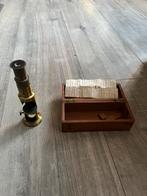 Antieke veld microscoop met doosje, Antiek en Kunst, Ophalen of Verzenden