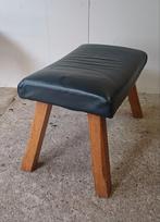 Vintage brutalist voetenbankje krukje, Ophalen of Verzenden, Gebruikt, Hout