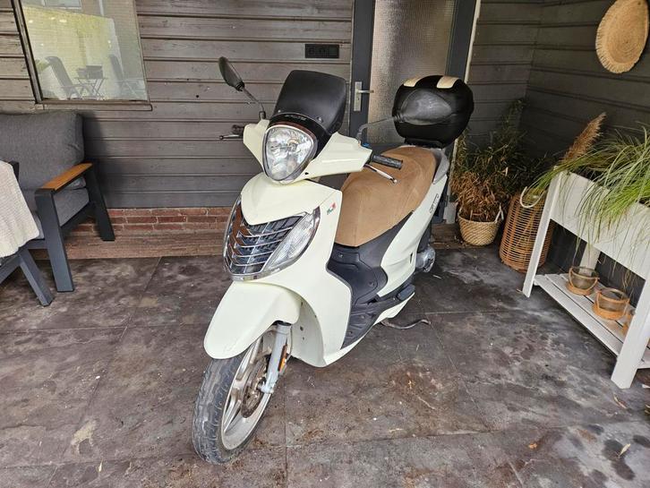 Malaguti Centro, nette staat!, Fietsen en Brommers, Snorfietsen en Snorscooters, Gebruikt, Overige merken, Benzine, Ophalen