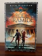 Nieuw Rick Riordan - De rode piramide, Ophalen of Verzenden, Nieuw, Rick Riordan