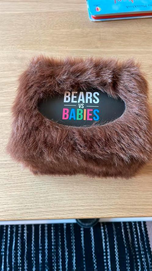 Spelletje Bears versus Babies, Hobby en Vrije tijd, Gezelschapsspellen | Kaartspellen, Zo goed als nieuw, Ophalen of Verzenden
