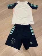 Ajax Set Maat 140 (9-10 jaar) - Shirt en Broekje, Sport en Fitness, Voetbal, Maat XS of kleiner, Ophalen of Verzenden, Zo goed als nieuw