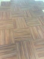 Tapijttegels patroon met lijnen 50 x 50 CM, Overige kleuren, Zo goed als nieuw, Niet ingevuld, Ophalen