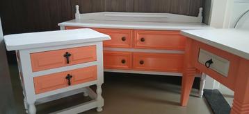 Leuke vintage set meubels bijv kinderkamer  beschikbaar voor biedingen