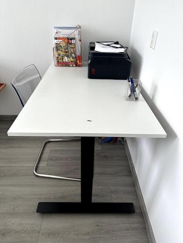 Ikea bureau Trotten 160x80 beschikbaar voor biedingen