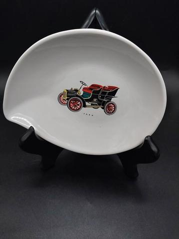 Leuk vintage elips schaaltje met afbeelding Ford oldtimer beschikbaar voor biedingen
