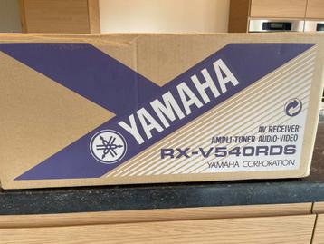 Yamaha versterker receiver 5.1 met Jamo speakers. beschikbaar voor biedingen