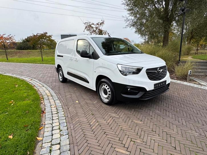 Opel Combo XL 1.2 Benzine/Navi/KeylessGo/Airco/AppleCarplay!, Auto's, Bestelauto's, Bedrijf, ABS, Achteruitrijcamera, Airbags