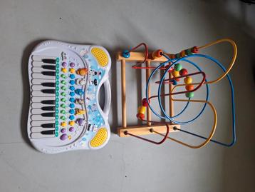 Speelgoed Keyboard & Vintage Rollenbaan beschikbaar voor biedingen