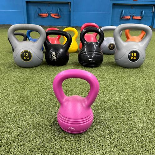 Kettlebell - Kettle Bell - PVC - 2.5 kg - (Nog 2 stuks over), Sport en Fitness, Fitnessmaterialen, Gebruikt, Kettlebell, Armen