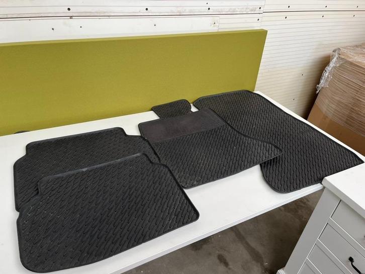 BMW 7-serie originele rubberen mattenset, Auto diversen, Automatten, Gebruikt, Ophalen of Verzenden