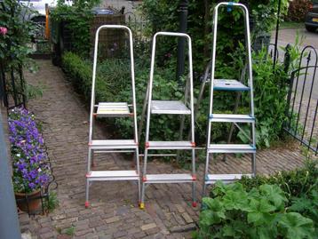 3 aluminium trappen 2 , 3 treeds 1,  4 treeds Altrex, Kwikki beschikbaar voor biedingen