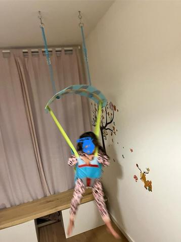 Baby parachute schommel beschikbaar voor biedingen