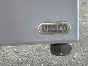 Witte designradiator Vasco beschikbaar voor biedingen