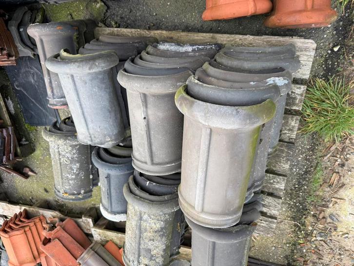 200x Nokvorsten rood / grijs/ zwart halfronde kraagvorsten, Doe-het-zelf en Verbouw, Dakpannen en Dakbedekking, Nieuw, Dakpannen