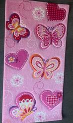 Roze tapijt, 80x150cm, vlinder & hart, Huis en Inrichting, Stoffering | Tapijten en Kleden, Rood, Zo goed als nieuw, 150 tot 200 cm