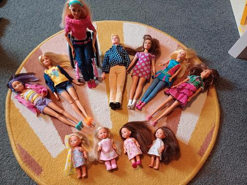 Set barbiepoppen (+ ander merk), Kinderen en Baby's, Speelgoed | Poppen, Gebruikt, Barbie, Ophalen of Verzenden