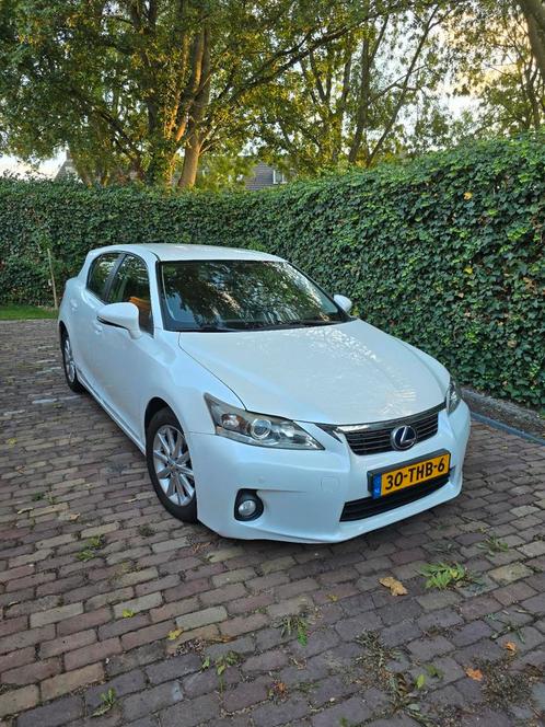 Lexus CT-H 200H 1.8 Hybrid 2012 Wit, Auto's, Lexus, Particulier, CT-H, Hybride Elektrisch/Benzine, A, Hatchback, Automaat, Origineel Nederlands
