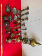 19 items of bronze and brass, Antiek en Kunst, Ophalen of Verzenden