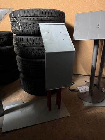 Informatiebord rode poot (auto)showroom 7 stuks  beschikbaar voor biedingen