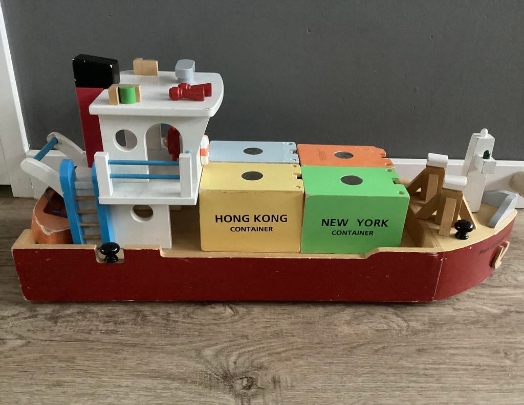 Groot houten containerschip (New Classic Toys), Kinderen en Baby's, Speelgoed | Houten speelgoed, Gebruikt, Rij- of Hobbelspeelgoed