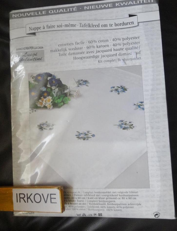 HAND BORDUREN PAKKET C TAFELKLEEDJE * Nieuw *, Hobby en Vrije tijd, Borduren en Borduurmachines, Nieuw, Borduurpakket, Handborduren