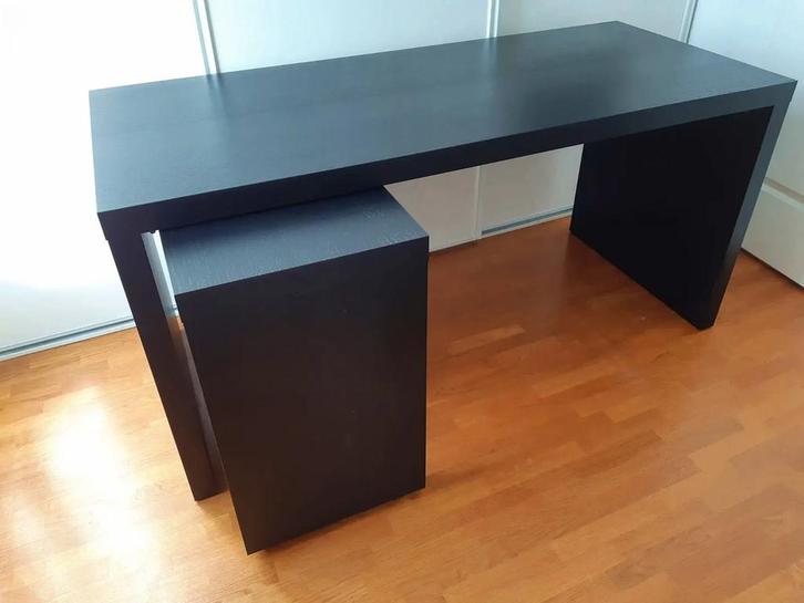 Malm bureau zwart IKEA, Huis en Inrichting, Bureaus, Gebruikt, Bureau, Ophalen
