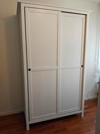 Ikea Hemnes kledingkast schuifdeuren, Ophalen, 100 tot 150 cm, Met hangruimte, Zo goed als nieuw