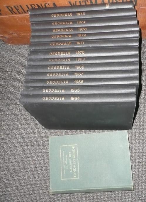 Landmeetkunde 13 Geodesia jaargangen – landmeten, Boeken, Techniek, Gelezen, Bouwkunde, Ophalen of Verzenden