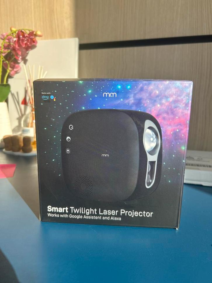 Nieuwe Smart Twilight Laser Projector - Nooit Gebruikt, Huis en Inrichting, Lampen | Hanglampen, Nieuw, Minder dan 50 cm, Kunststof