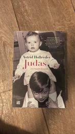 Astrid Holleeder - Judas, Ophalen of Verzenden, Zo goed als nieuw, Astrid Holleeder