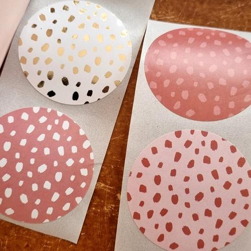 Sluitstickers dots cheeta print stickers goudfolie etiketten, Hobby en Vrije tijd, Stickers en Plaatjes, Nieuw, Meerdere stickers